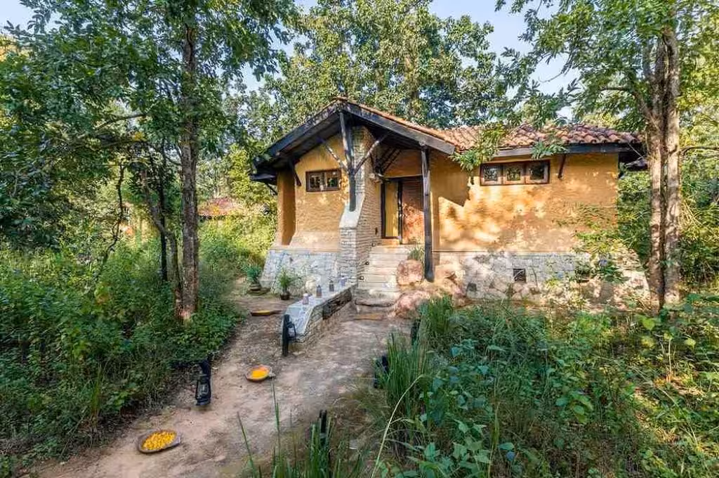 Kanha Earth Lodge Front View
